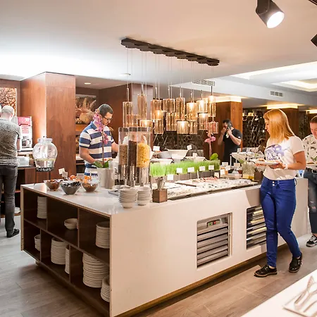 Smart Hotel 4*