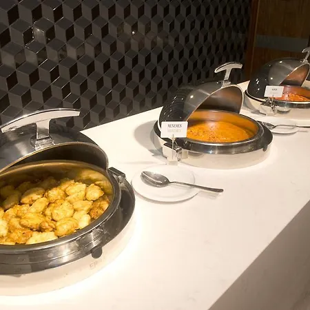 Hotell Smart 4*